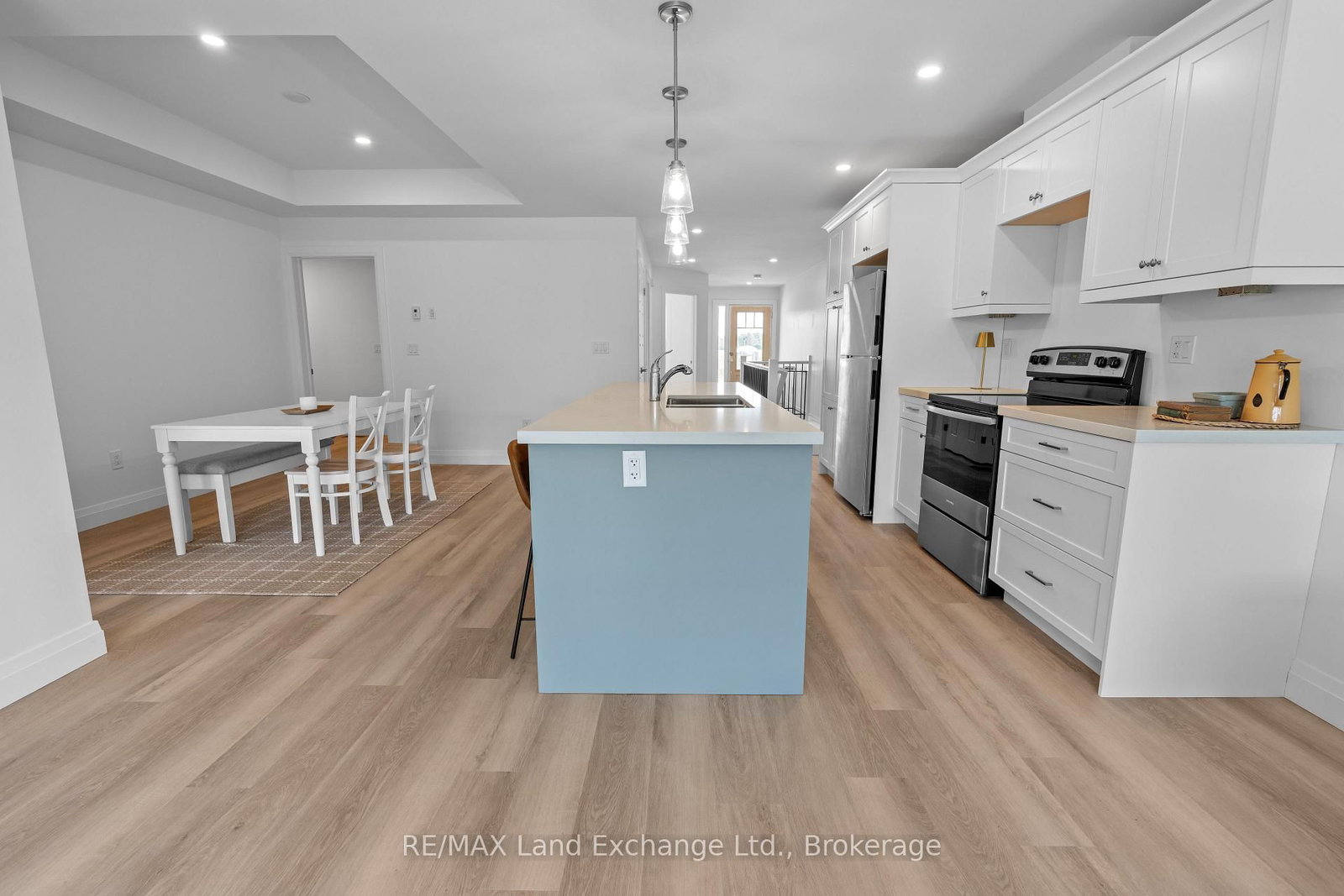98 Eagle Court • Saugeen Shores, ON photo 11