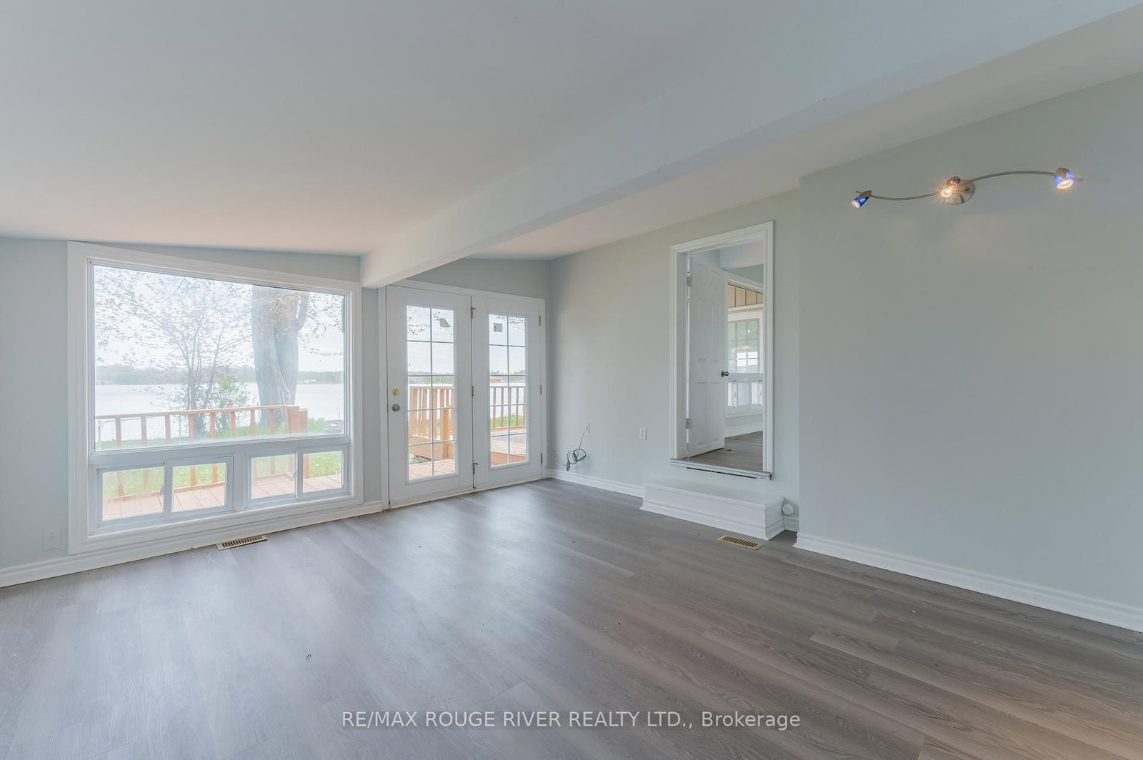 30 Edgewater Drive • Selwyn, ON photo 15