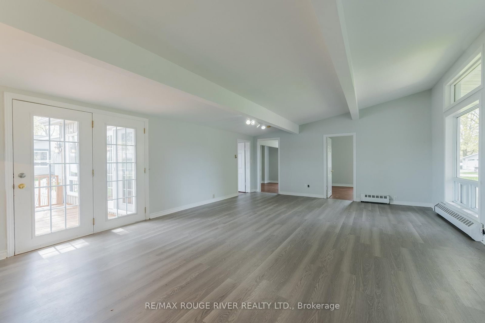 30 Edgewater Drive • Selwyn, ON photo 18