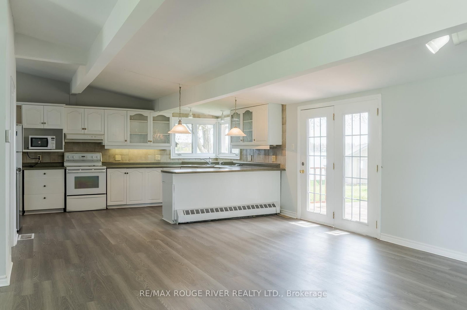 30 Edgewater Drive • Selwyn, ON photo 6