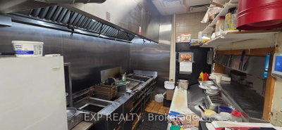 506 - 510 DUNDAS Street — more photos