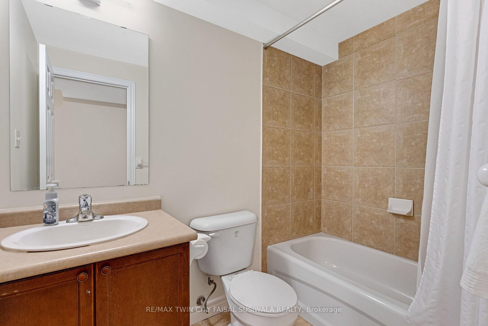 250 S Ainslie Street • #14 • Cambridge, ON photo 18