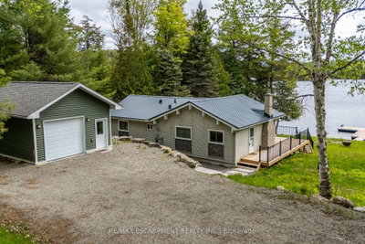 1056 Inawendawin Road — photo 6