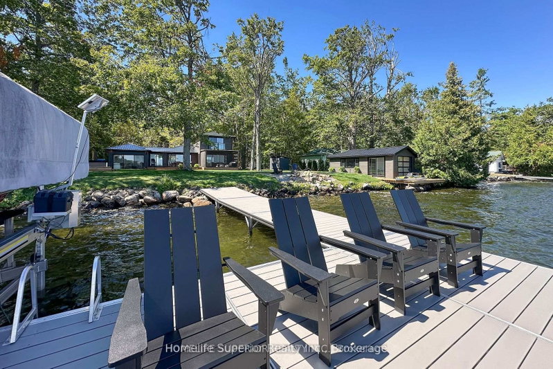 110 West Bay Blvd, Kawartha Lakes, Ontario