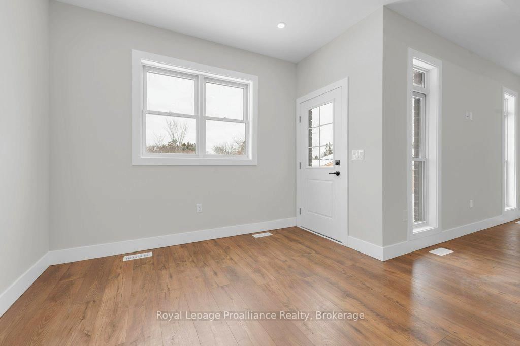 8 Dunmor Street • Stirling, ON photo 21