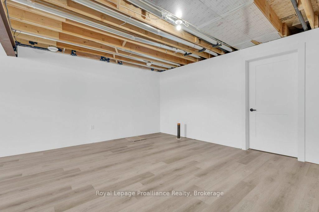8 Dunmor Street • Stirling, ON photo 28