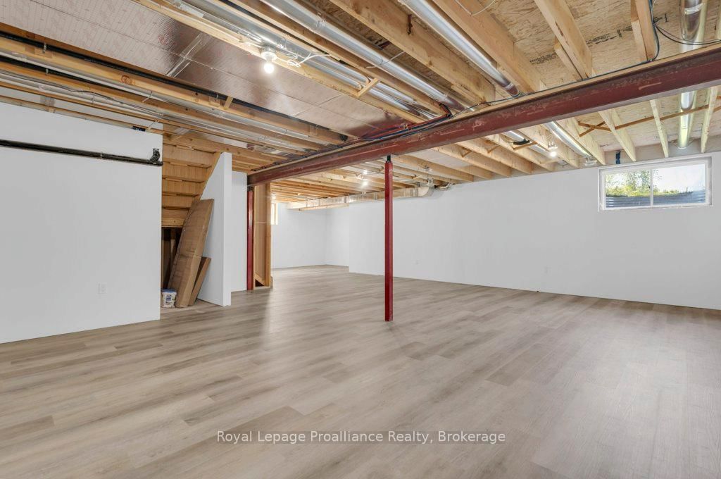 8 Dunmor Street • Stirling, ON photo 29