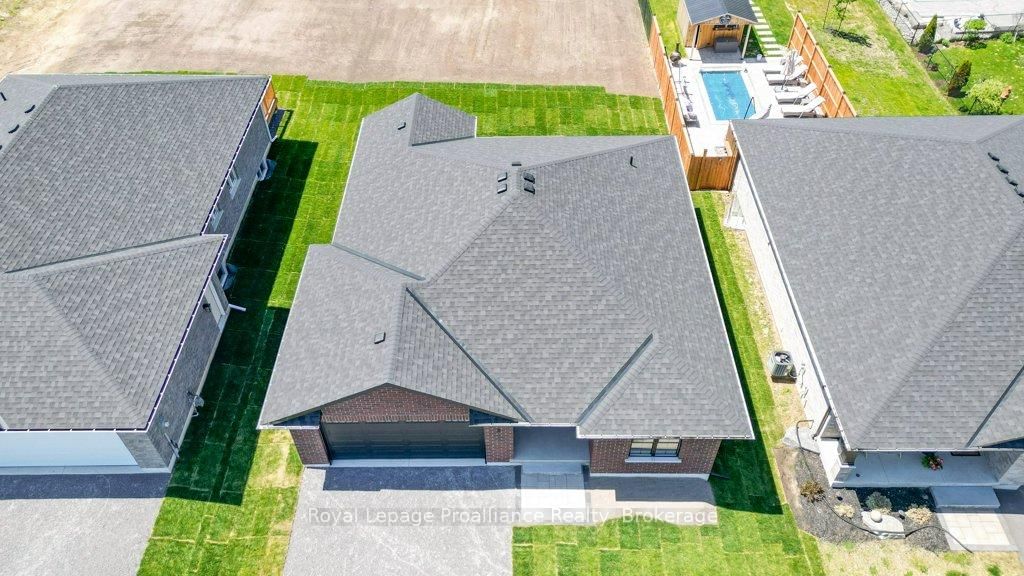 8 Dunmor Street • Stirling, ON photo 38