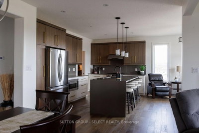 2538 Buroak Drive • London North, ON photo 7