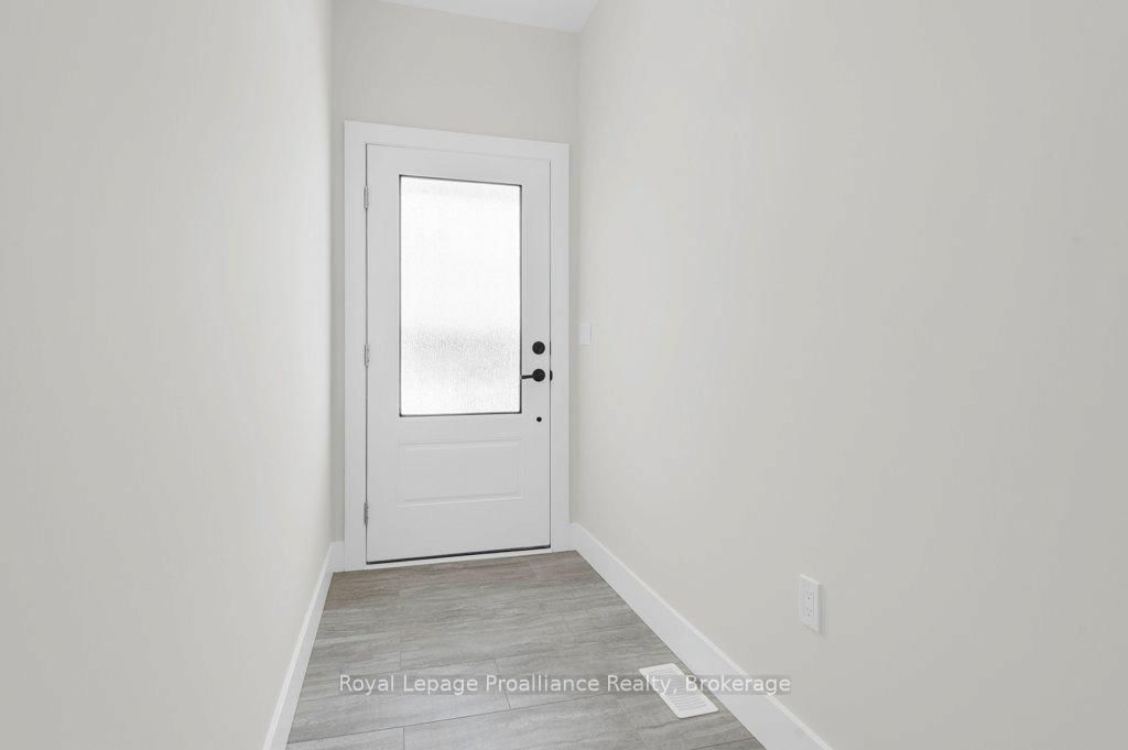 10 Dunmor Street • Stirling, ON photo 6