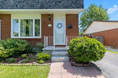 22 Vincent Crescent • London South, ON photo 3