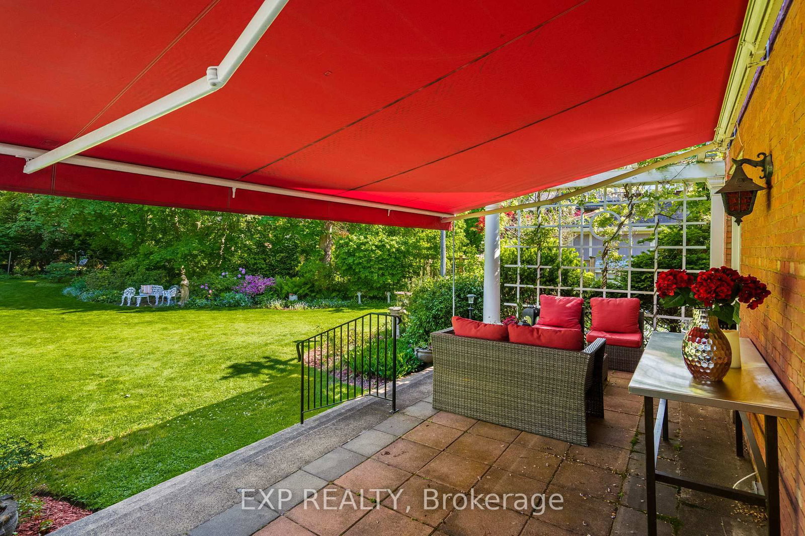 15 Trafalgar Street • St. Catharines, ON photo 44