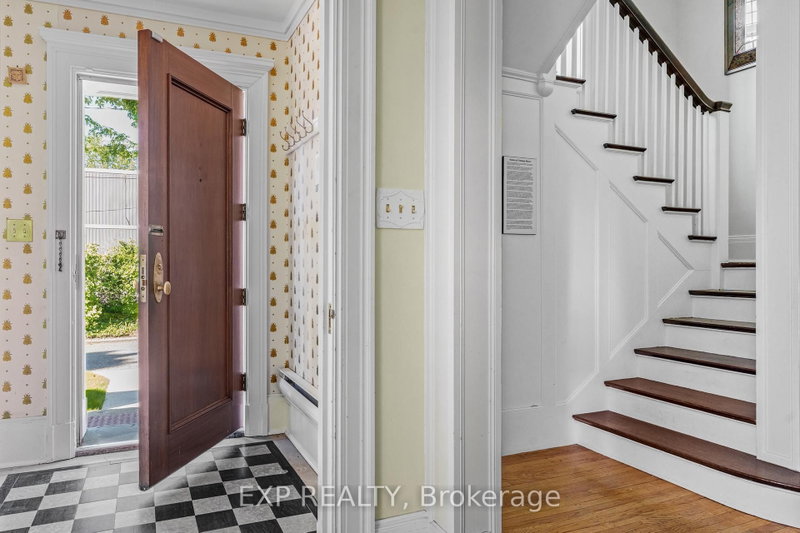 15 Trafalgar St photo 5