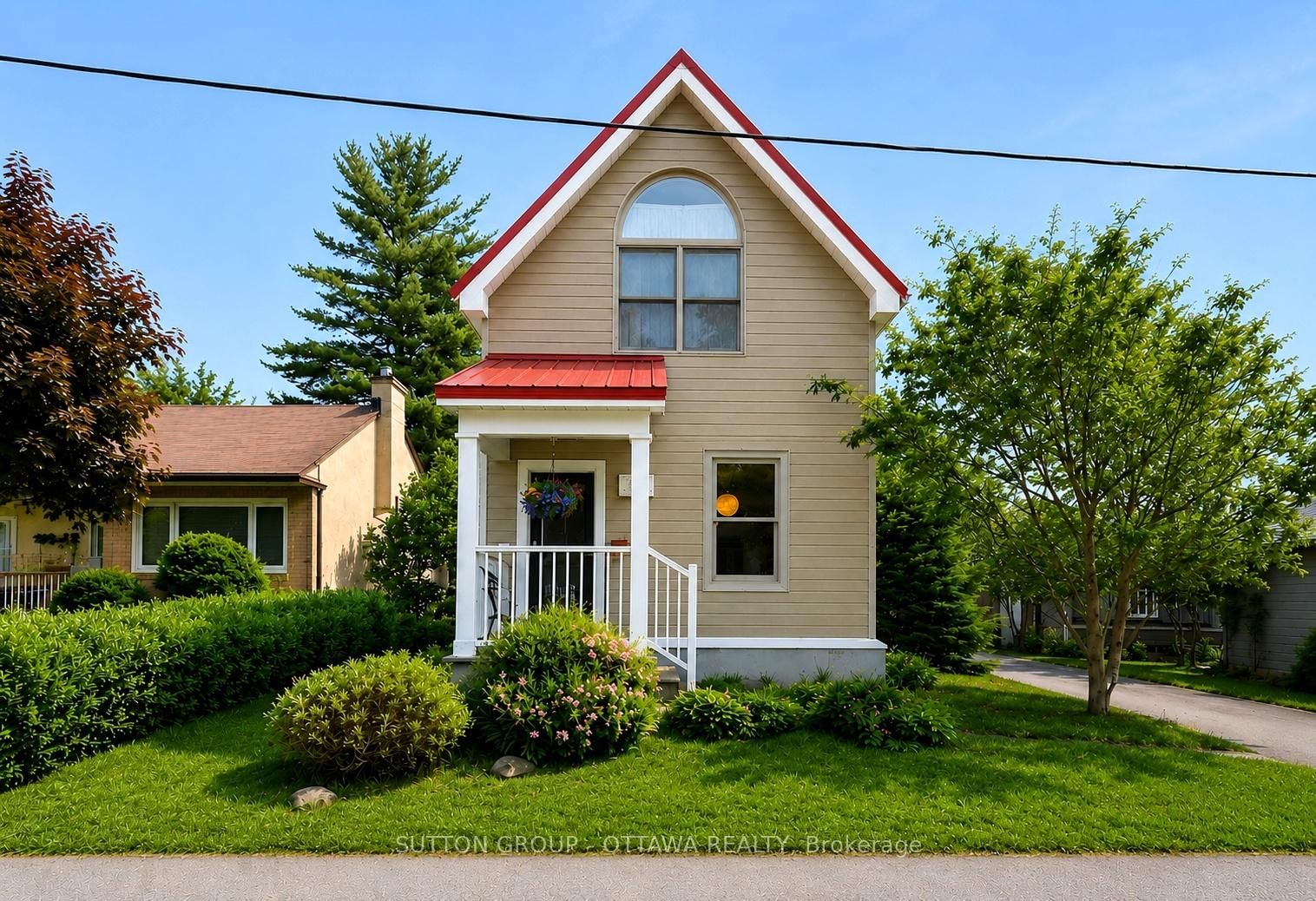 Listing photo 2