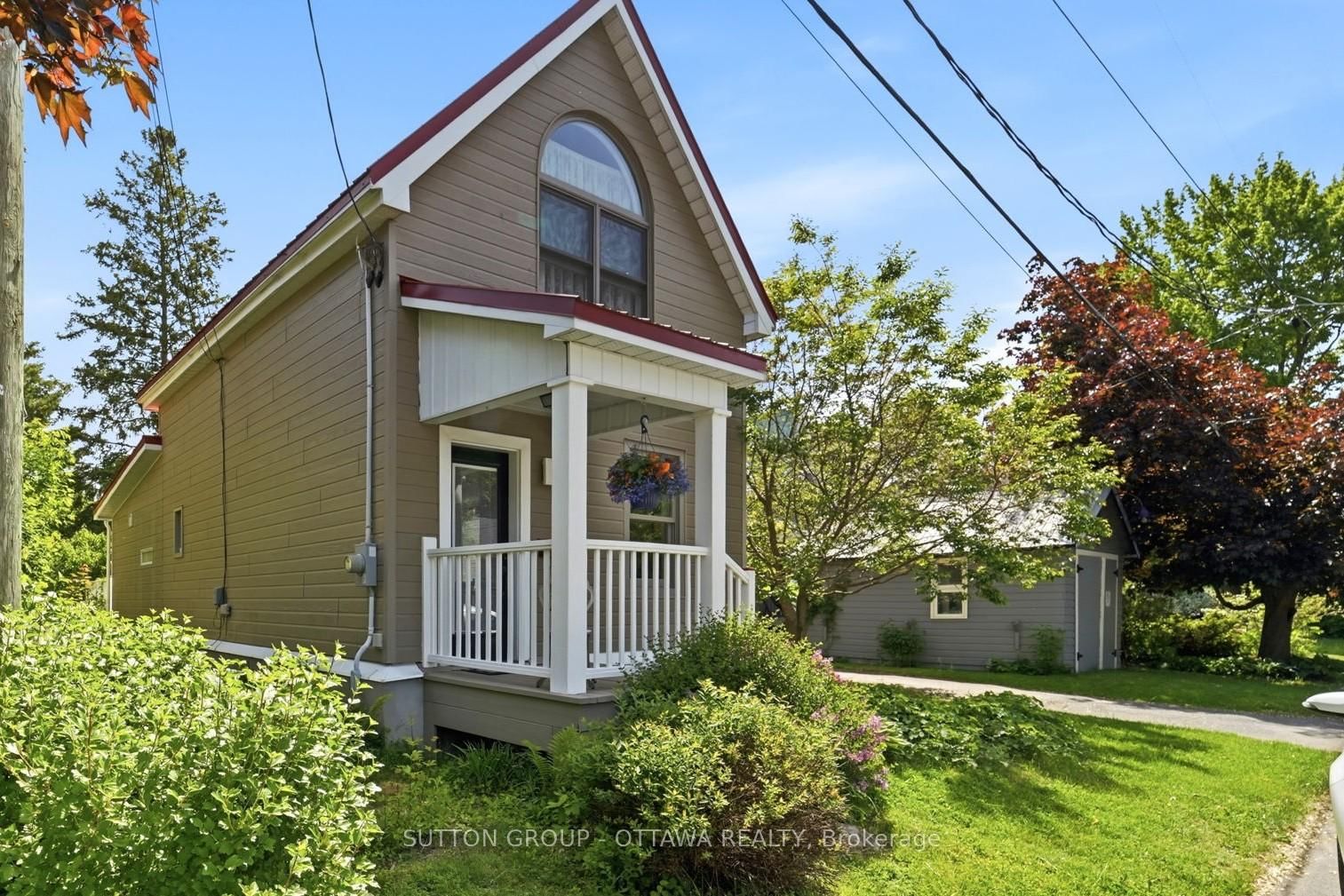 Listing photo 3