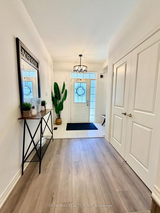 8 Lidstone Street