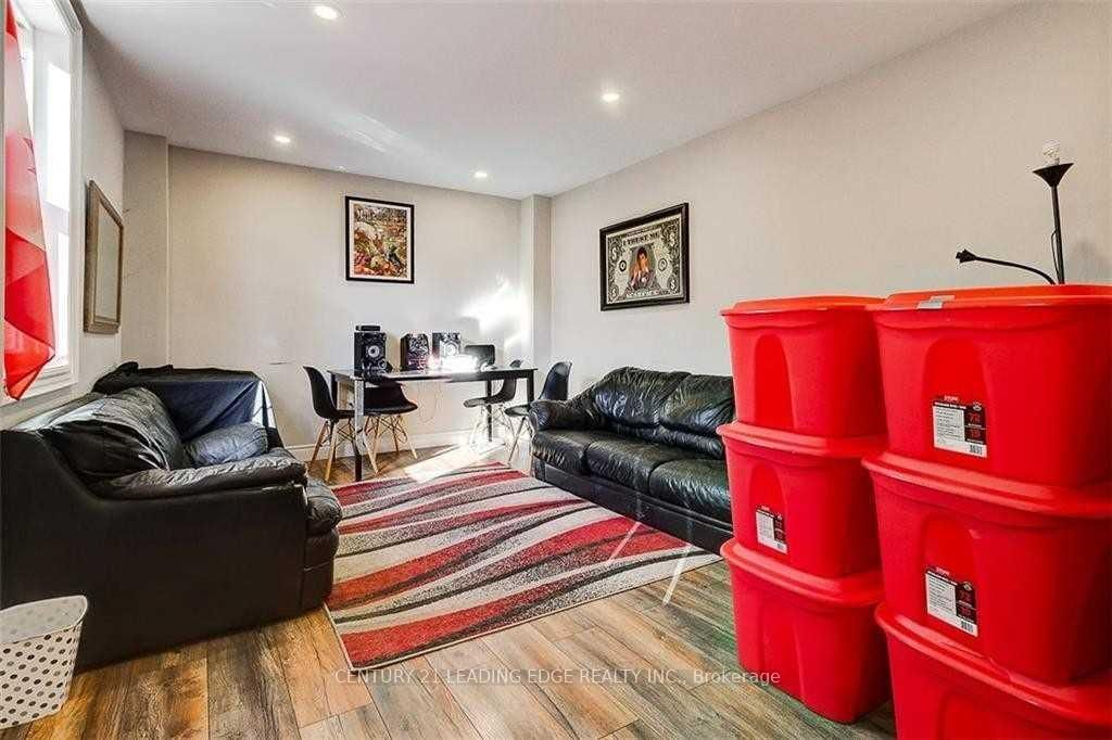 B - 382 Cannon Street E, Hamilton 4