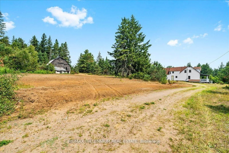 3529 Highway 118 E