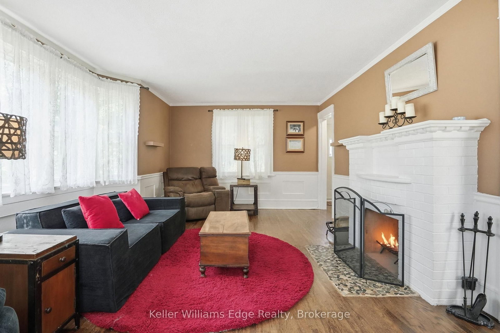 Listing Image 9