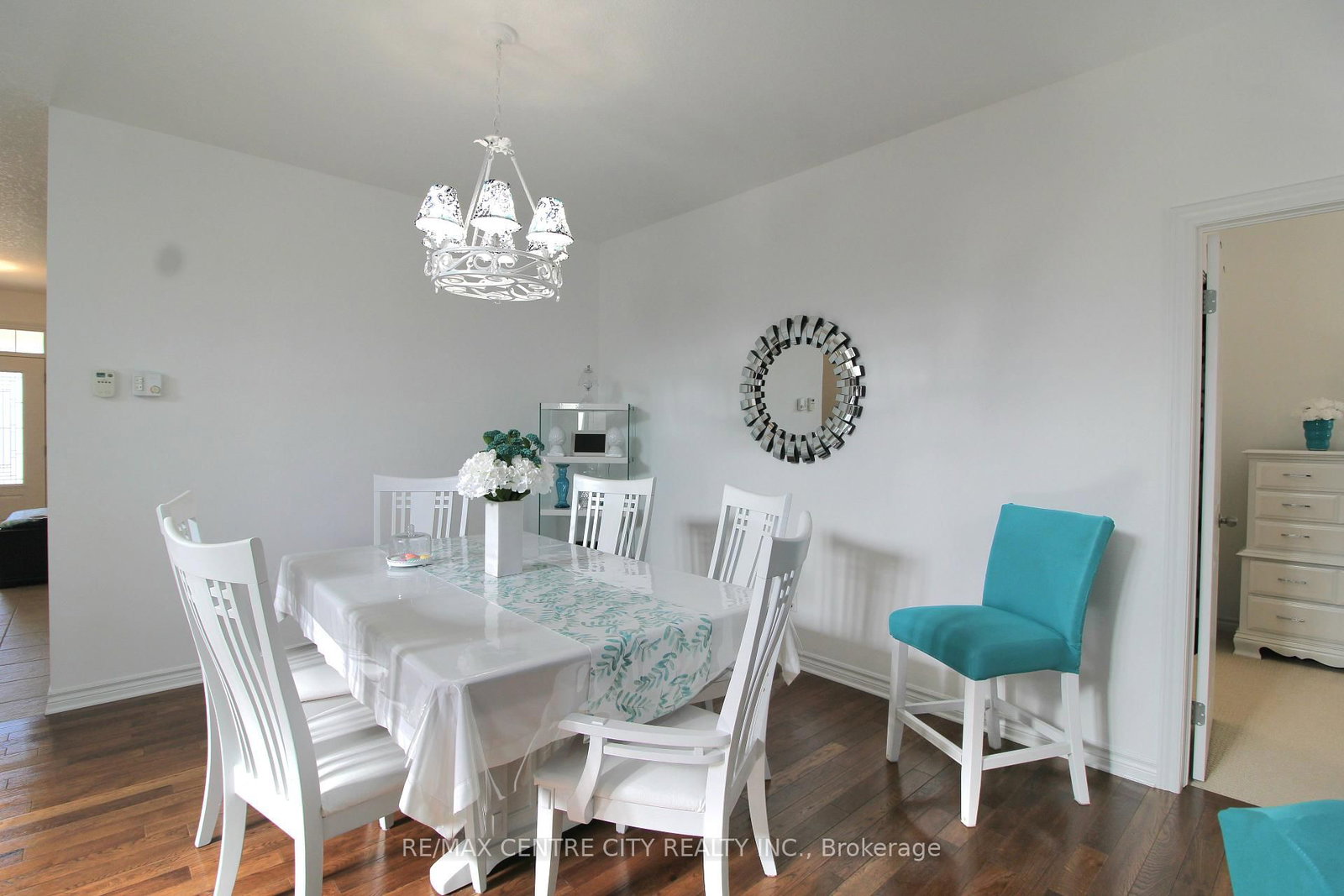 5 Cherry Blossom Lane • St. Thomas, ON photo 9