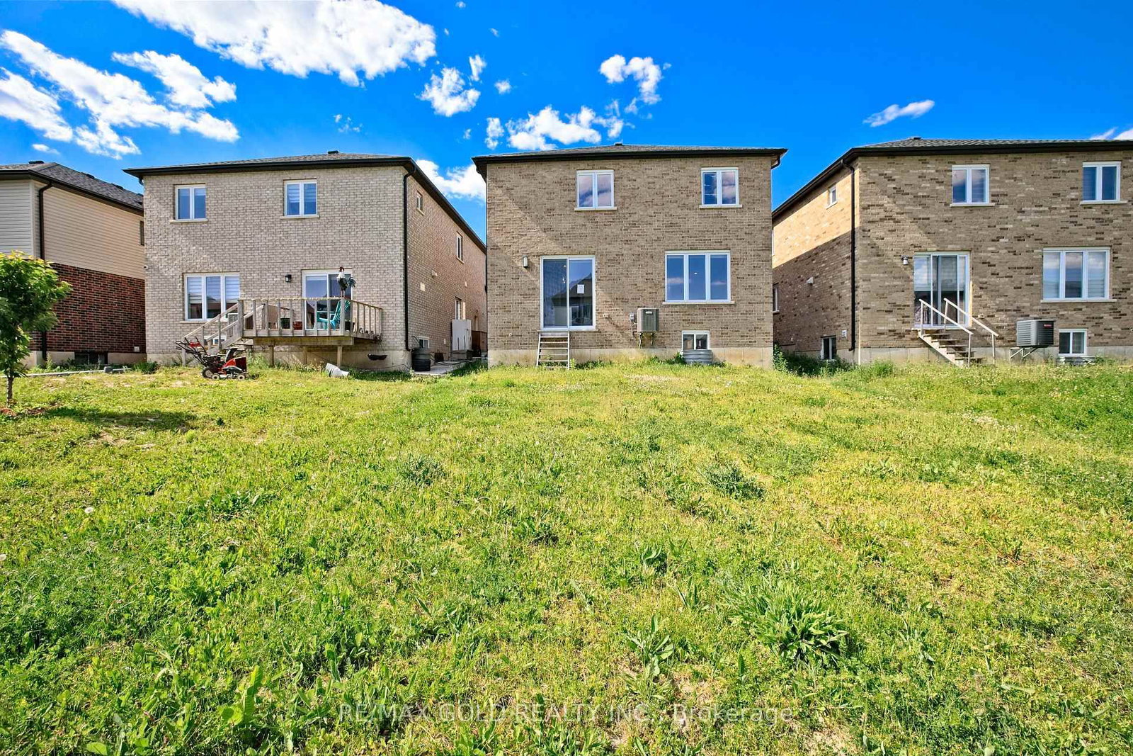 2606 Bateman Trail, London South — photo 47