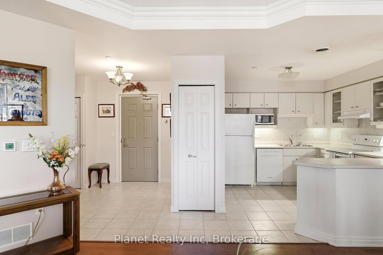 71 Bayberry Drive • #D301 • Guelph, ON photo 8