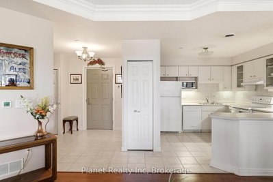 71 Bayberry Drive • #D301 • Guelph, ON photo 8