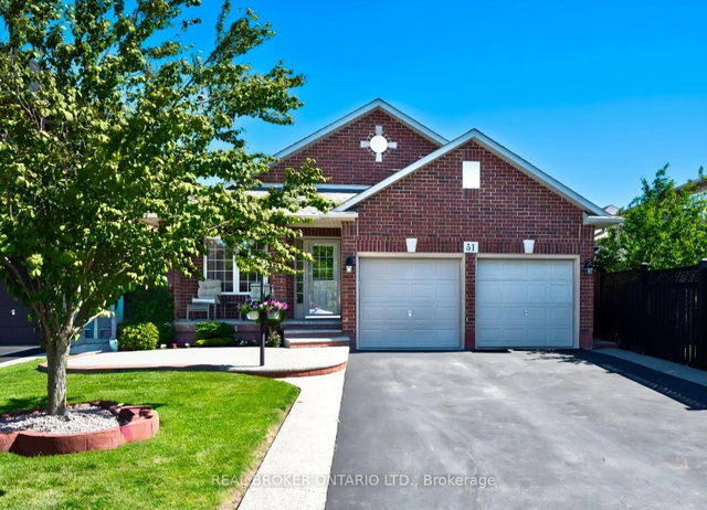 51 Sundance Crescent