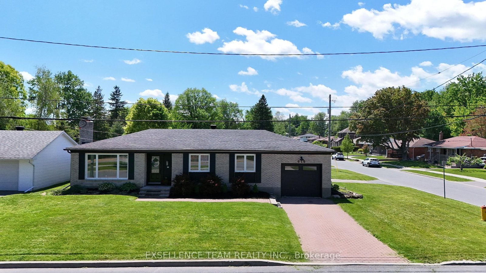 616 Surgenor Street W • Cornwall, ON photo 1