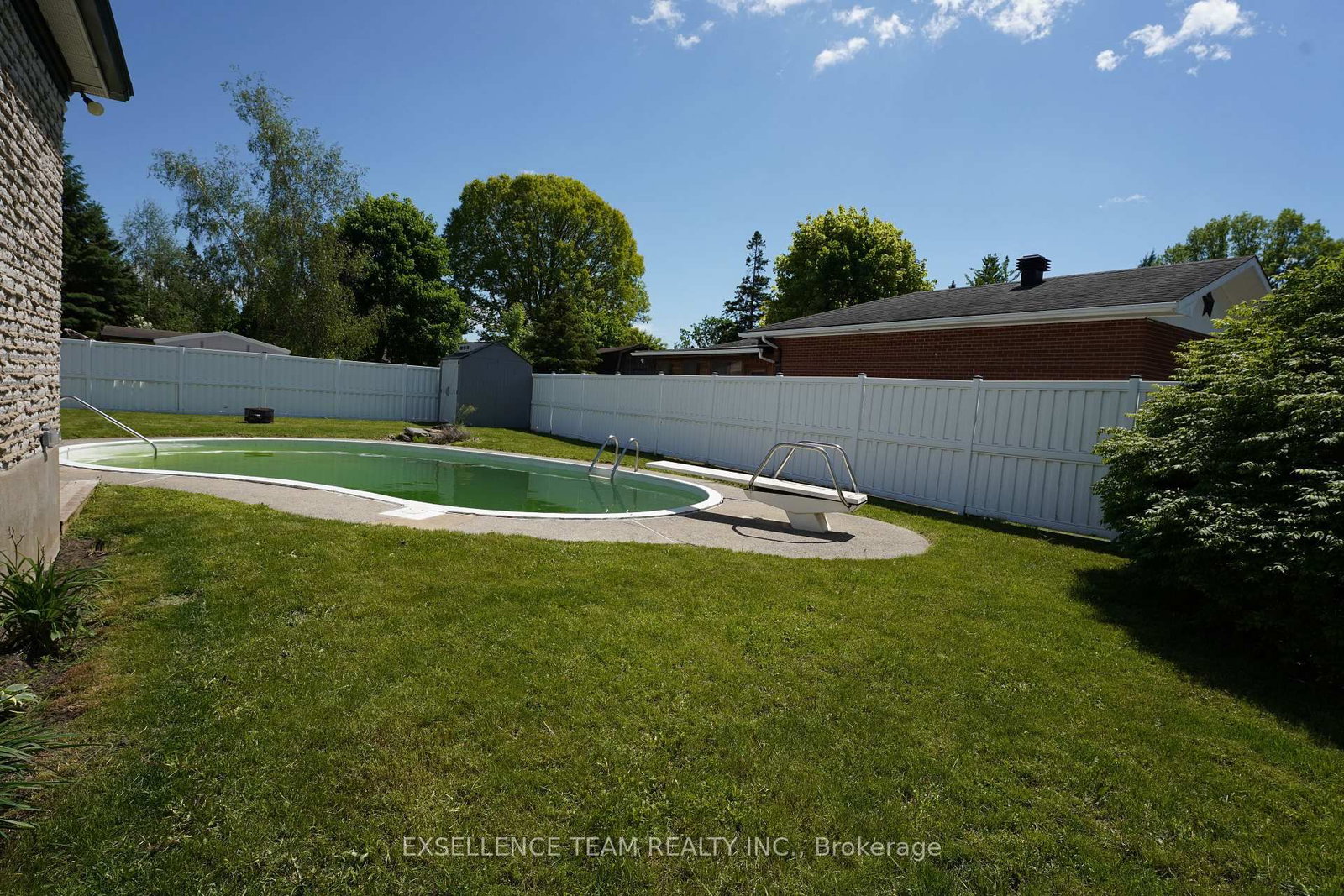 616 Surgenor Street W • Cornwall, ON photo 34