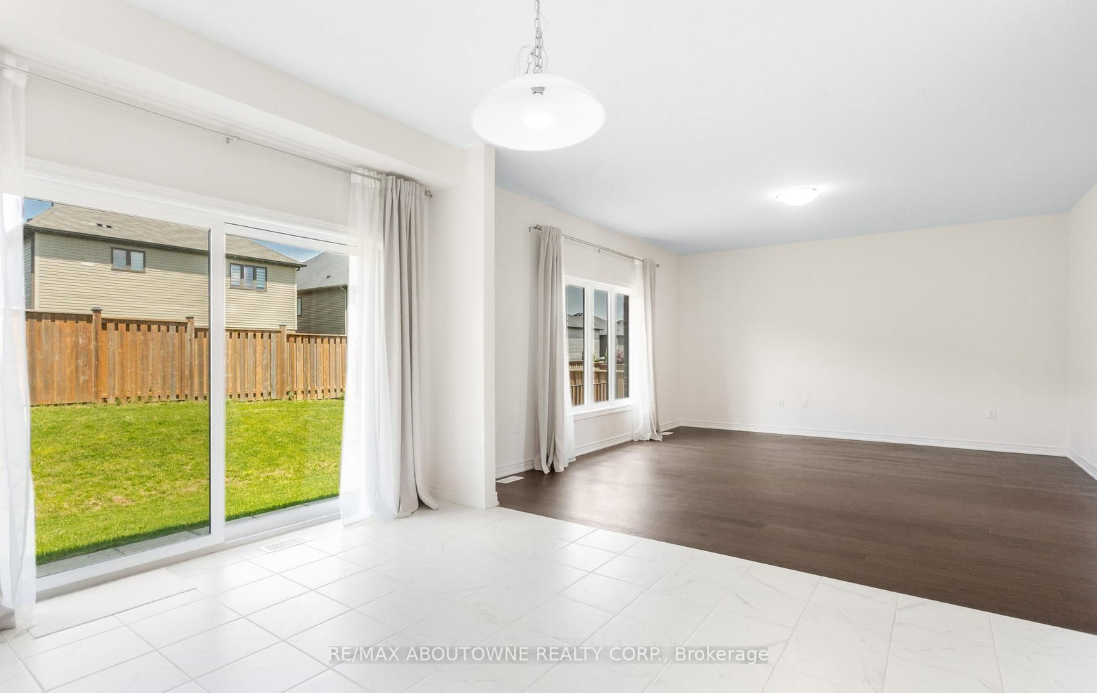 10 Mcgovern Lane • Brant, ON photo 17