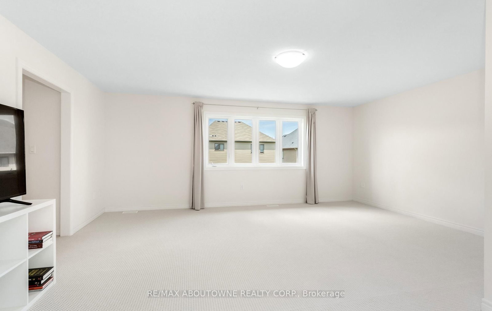 10 Mcgovern Lane • Brant, ON photo 24