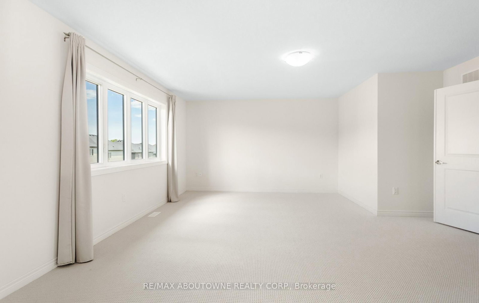 10 Mcgovern Lane • Brant, ON photo 27