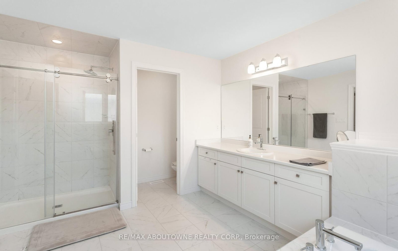 10 Mcgovern Lane • Brant, ON photo 29