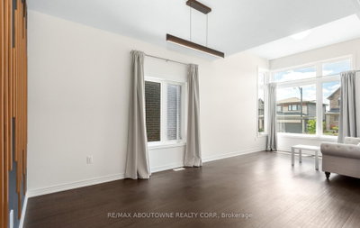 10 Mcgovern Lane • Brant, ON photo 8