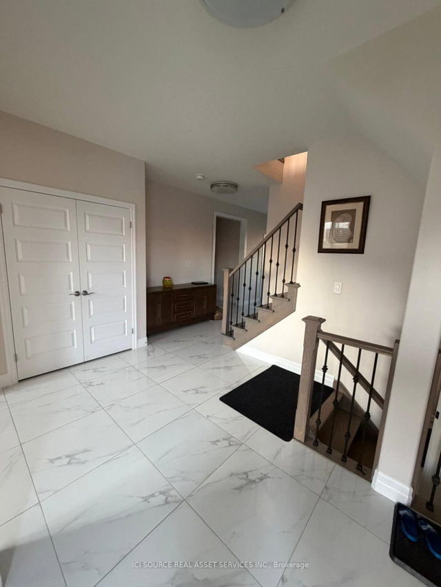 48 Grandville Circle