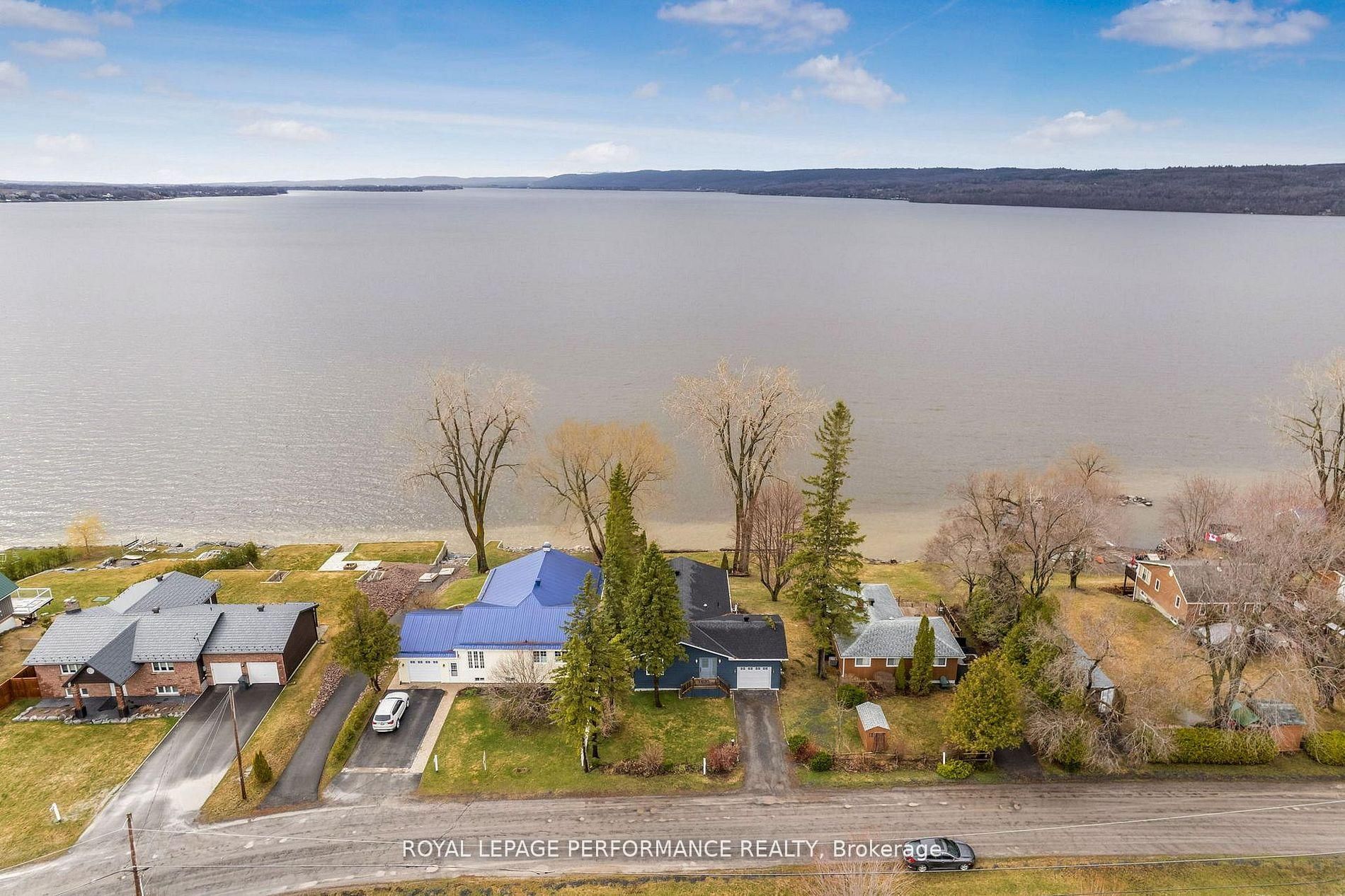 922 Lalonde Road