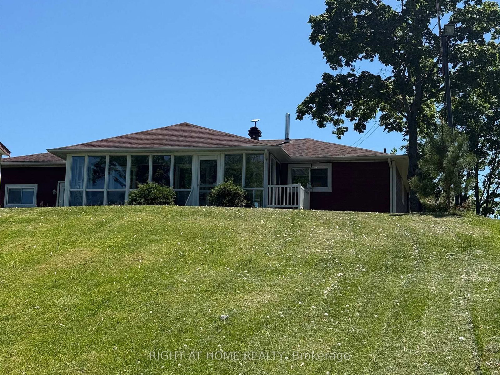 1103 Conc 1 Alfred Road • Alfred and Plantagenet, ON photo 37