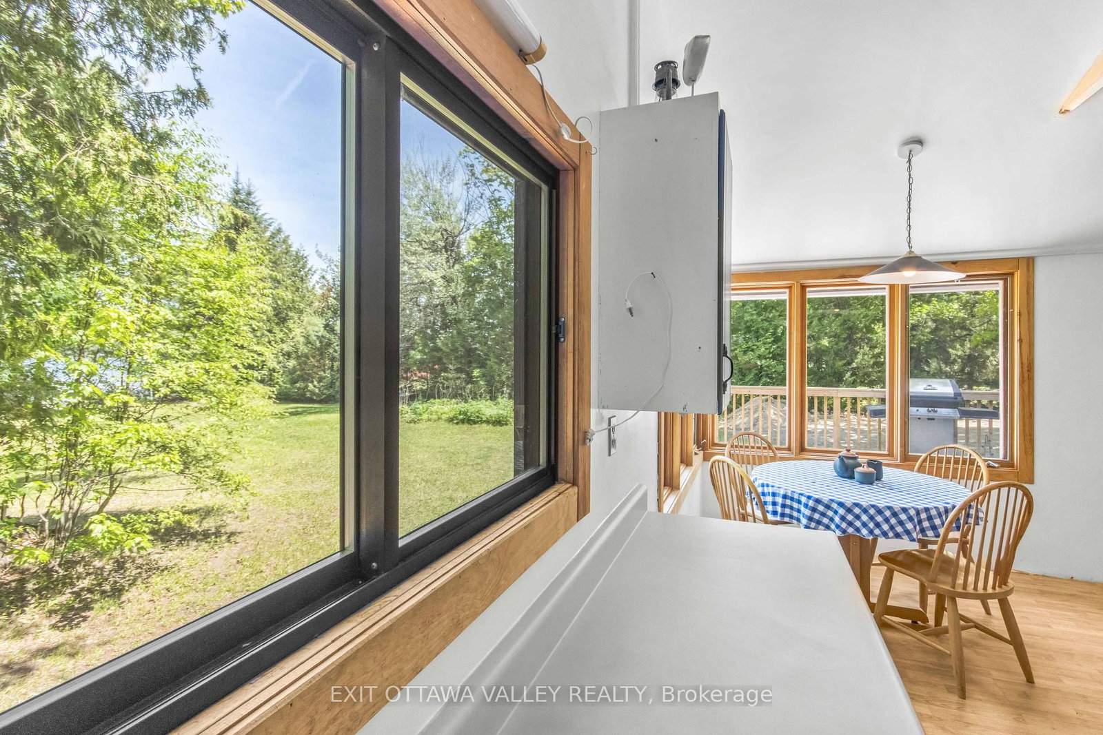 112 Arbor Vitae Road • Barry's Bay, ON photo 21