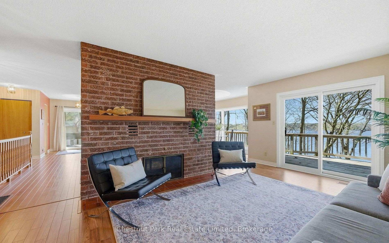 12154 Loyalist Parkway • Prince Edward County, ON photo 11