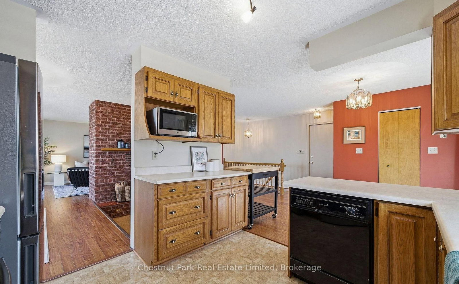 12154 Loyalist Parkway • Prince Edward County, ON photo 15