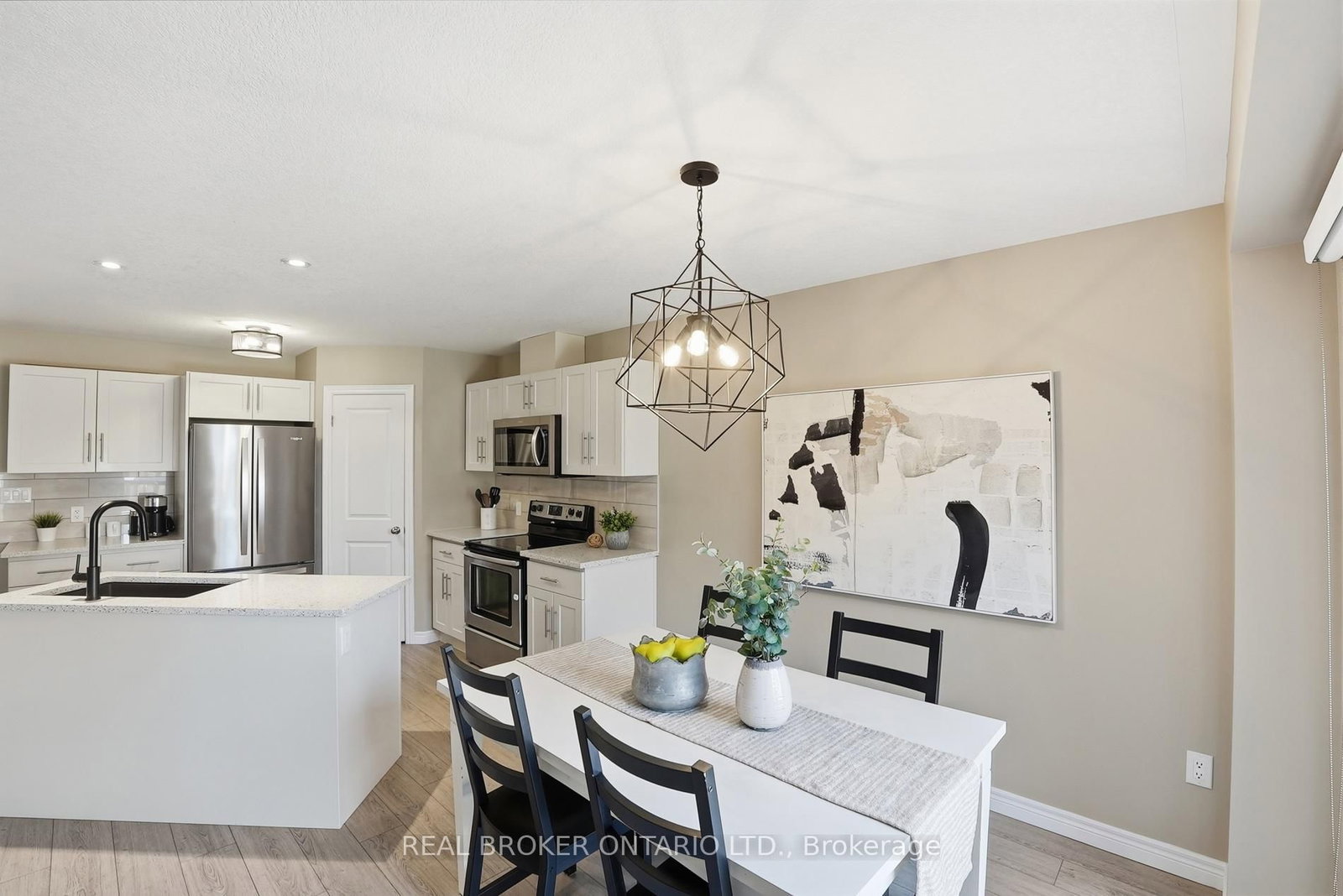 28 Isaac Street • Woolwich, ON photo 16