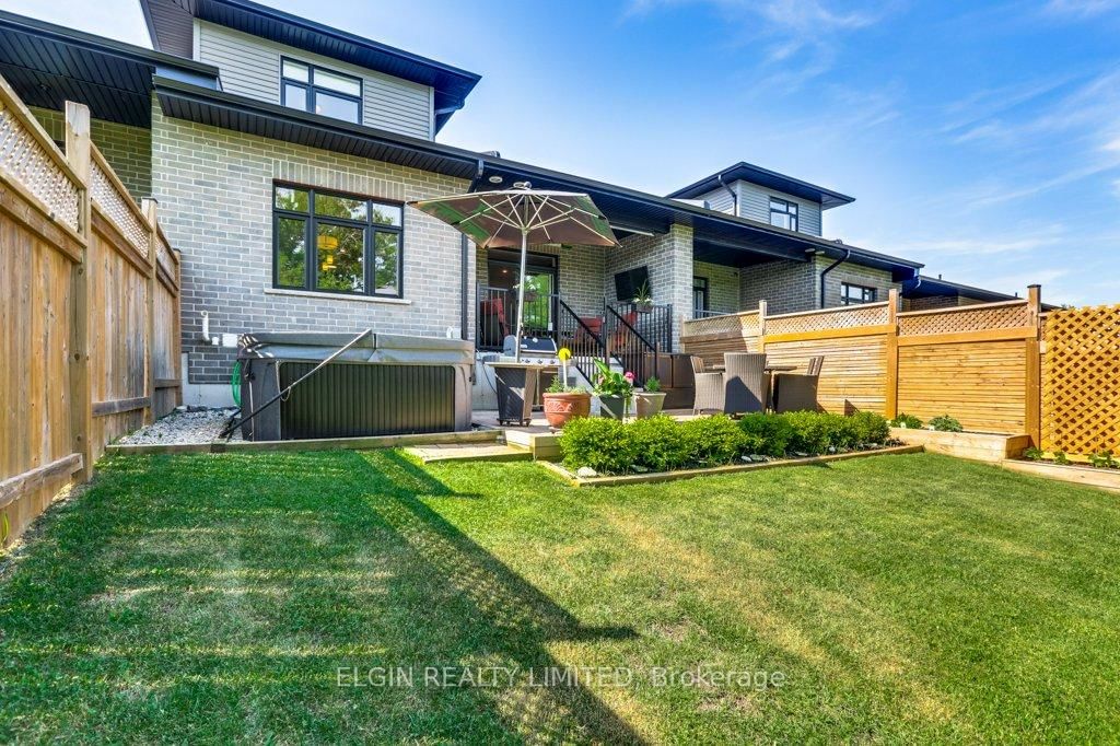 88 Rowe Avenue, South Huron — photo 39