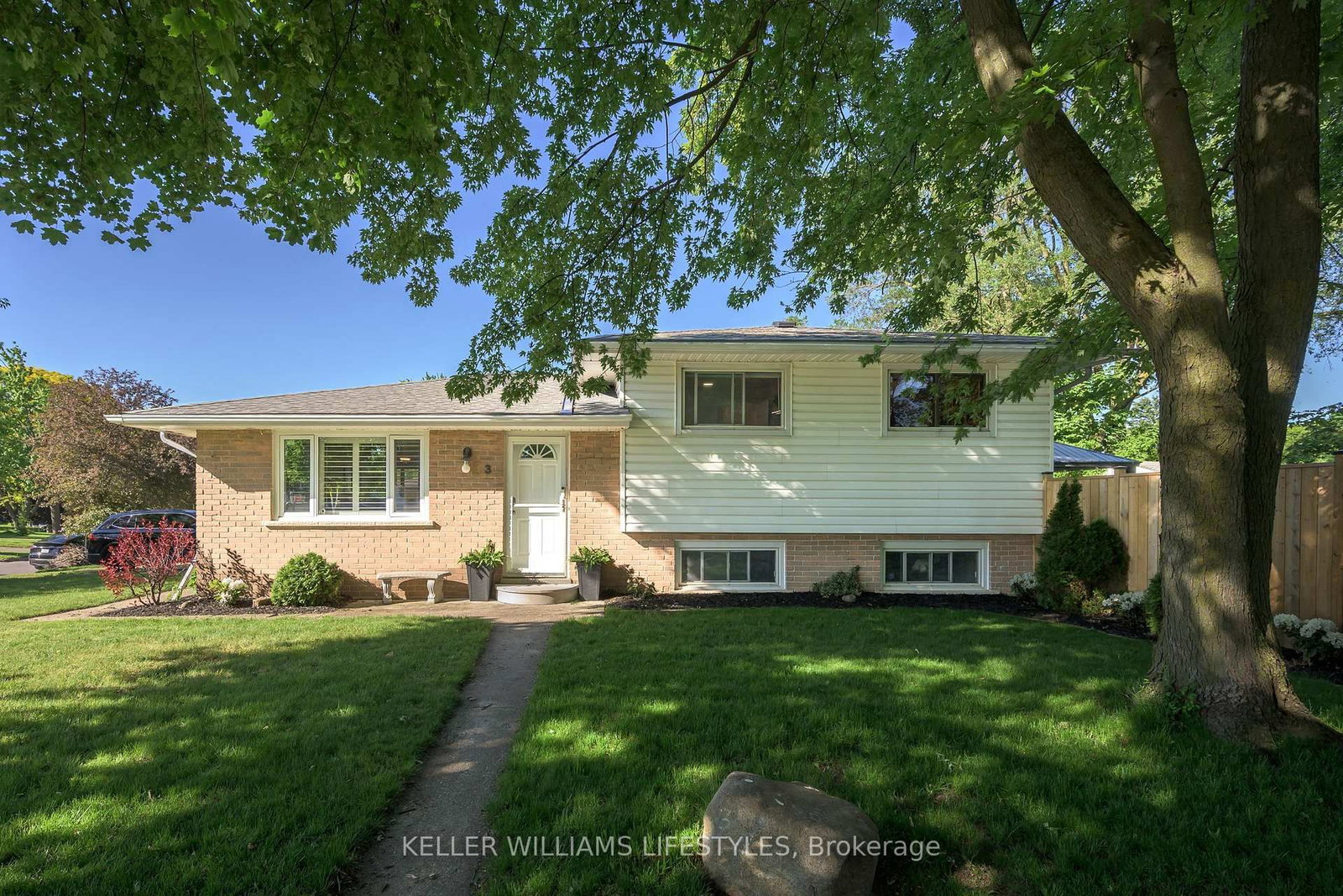 3 Baffin Place, London East
