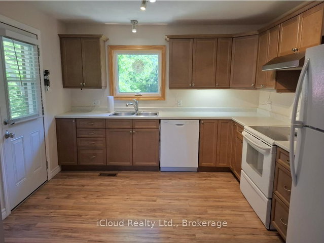 481 24th Street W