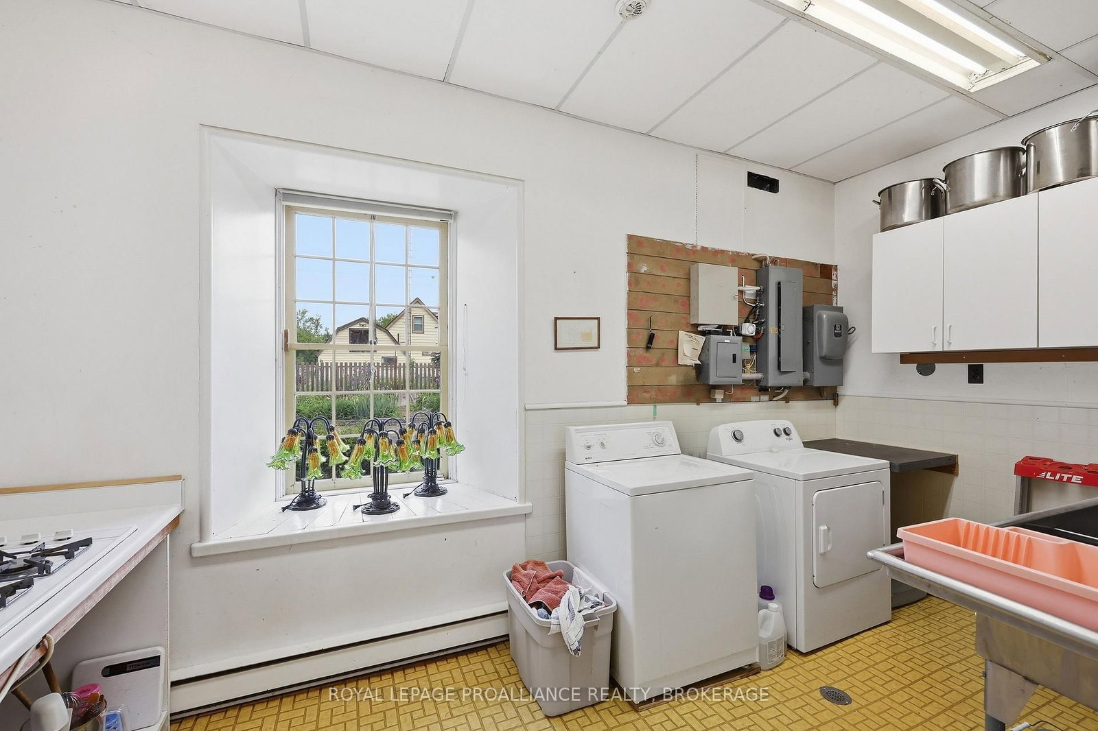 28 Front Street • Newburgh, ON photo 38