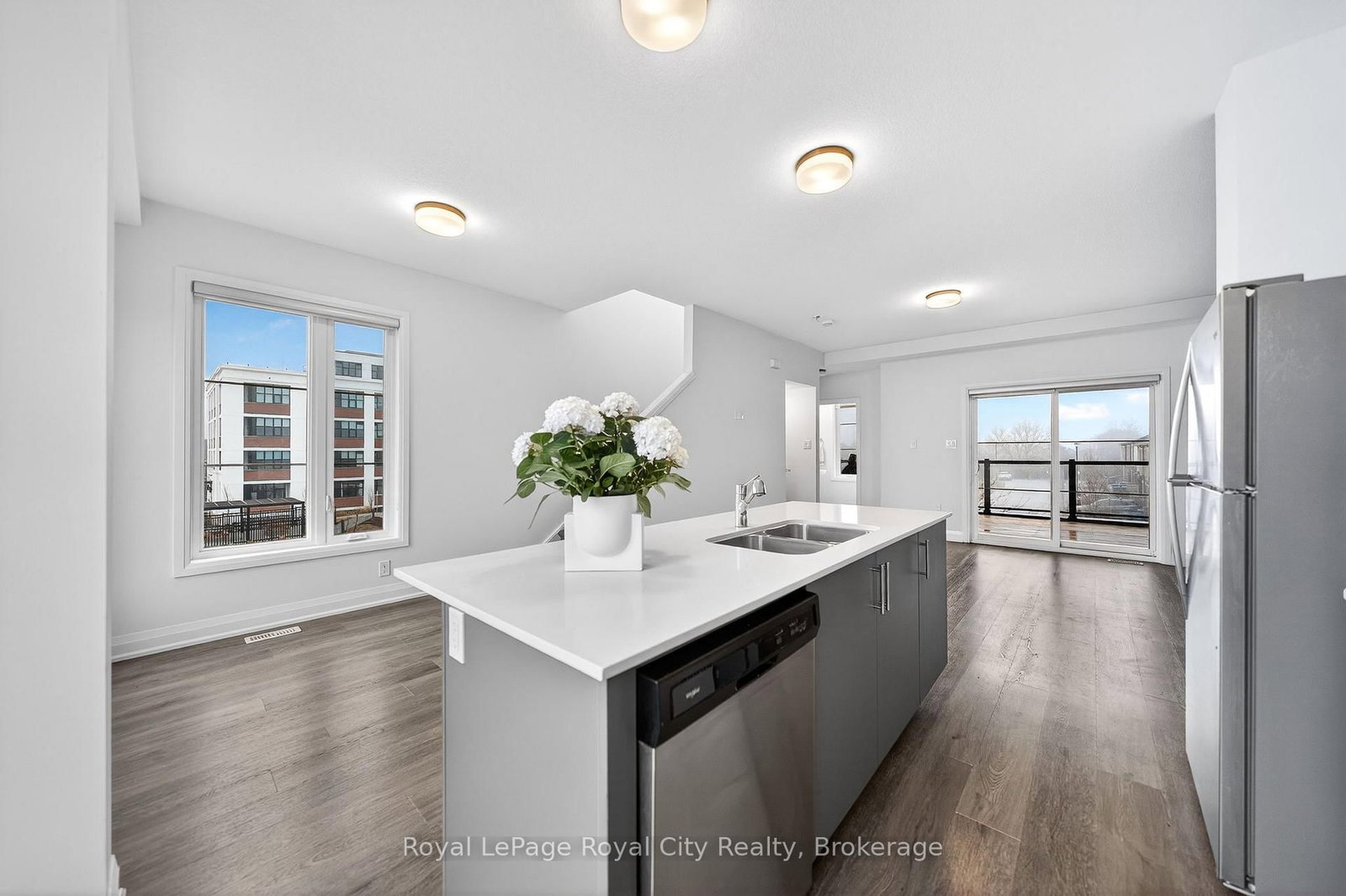 150 Huron Street - Photo 27