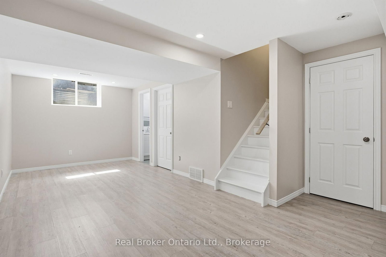 10 Fallowfield Drive, Unit 19 - Photo 22