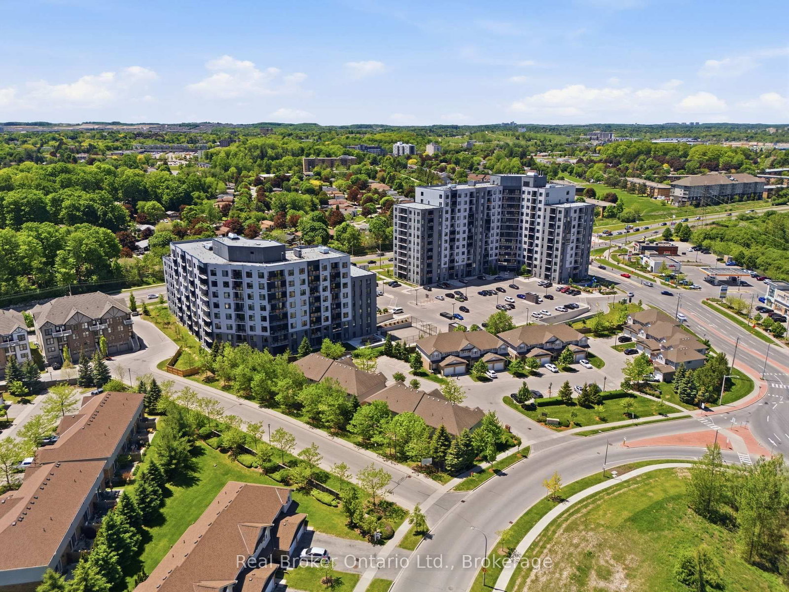 19-10 Fallowfield Dr, Kitchener, view 30