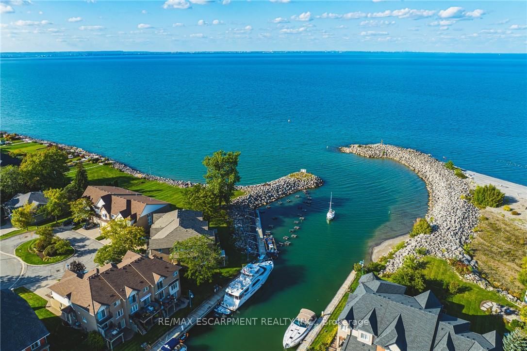 85 EDGEWATER Drive • #6 • Hamilton, ON photo 40